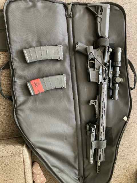 Springfield Saint AR15 5.56