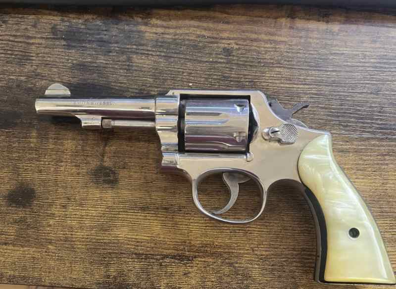 1970s smith and wesson 38 special (model 10-5) 