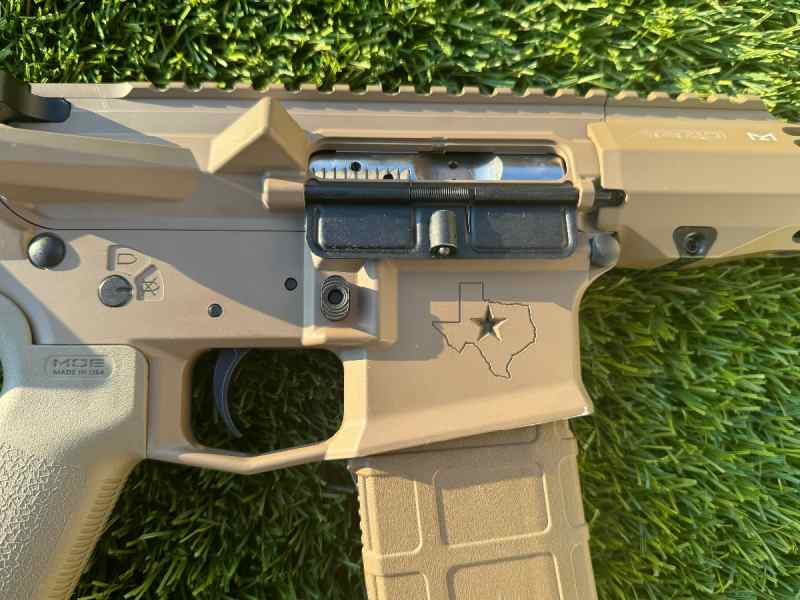 Aero Precision M4E1 Texas Edition 