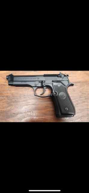 Beretta m9 