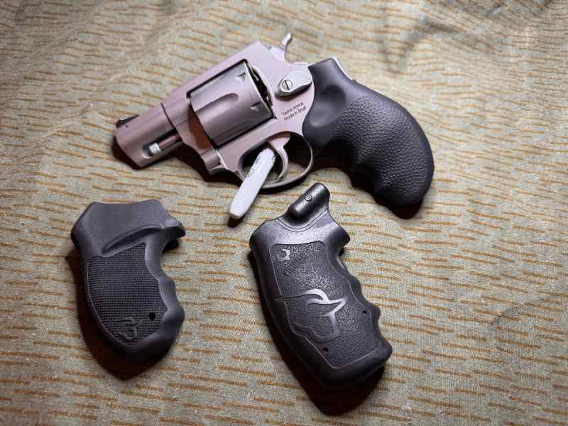 Taurus 856 Stainless - .38 Special +P