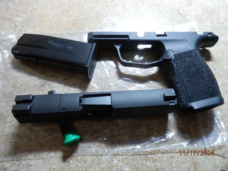 SIG 365XL Slide Assy &amp; 365XL Grip with 1 12rd Mag,