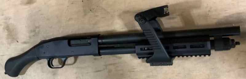 Mossberg 590 Shockwave