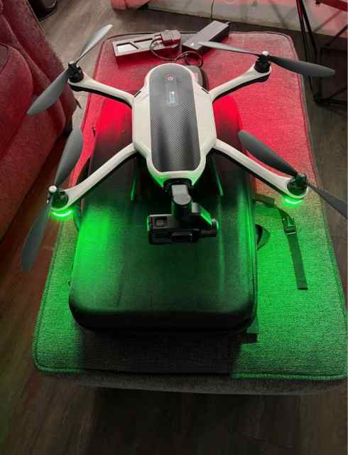 Karma drone with go pro 5 wtt