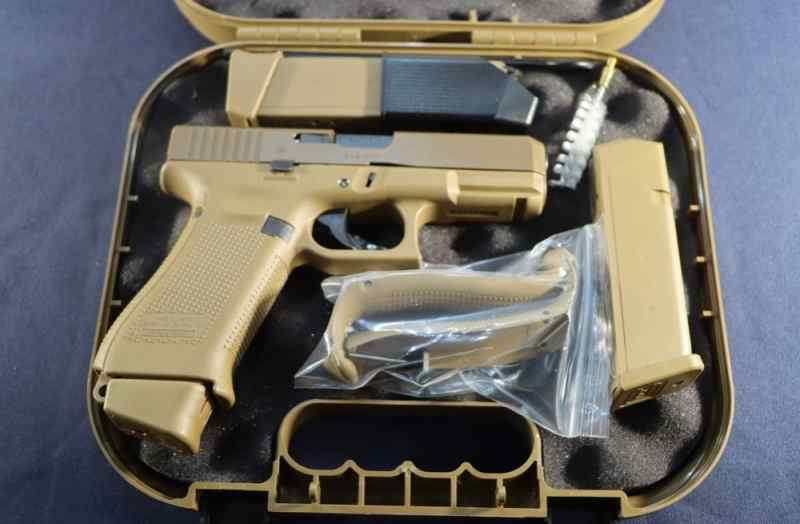 Glock Model G19X Pistol 9MM FDE 