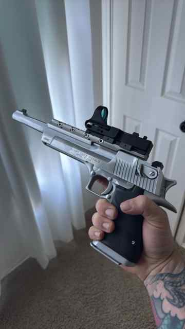 Desert eagle 50 ae