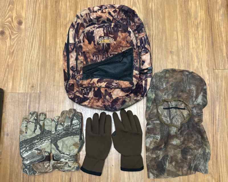 Camo Clothing Lg.