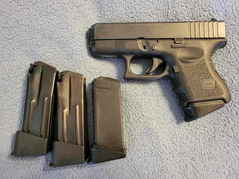 Glock 27, 4 mags