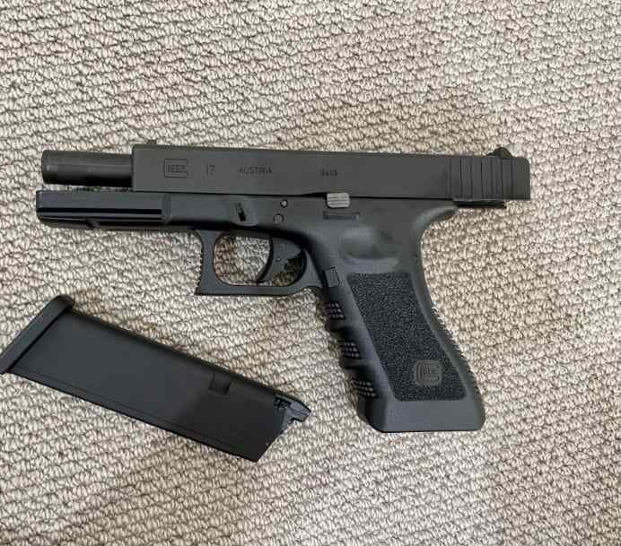 Glock 17 &amp; Sccy 9mm