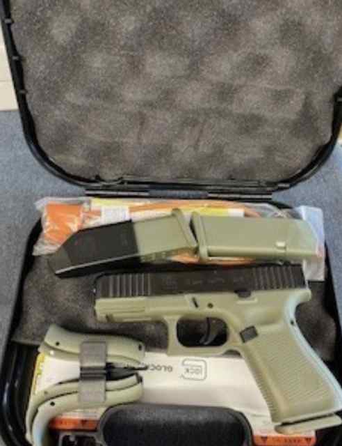 Glock 19 Gen 5 battlefield green