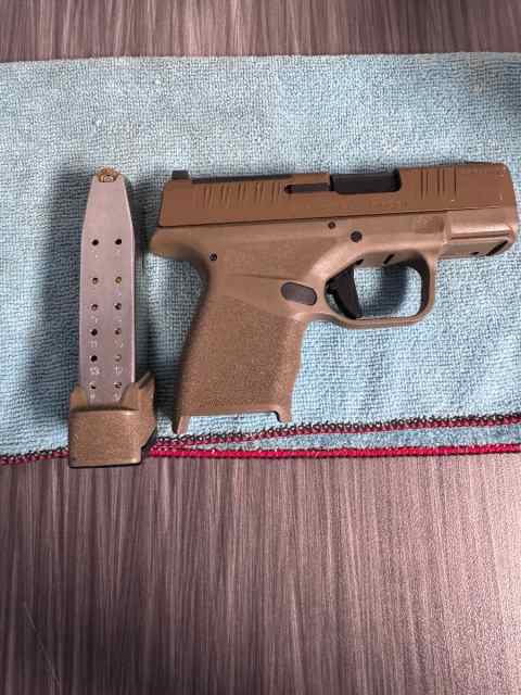 Springfield hellcat FDE 9mm