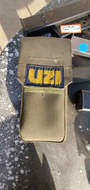 Uzi mags new in Box original 2 mags plus pouch 