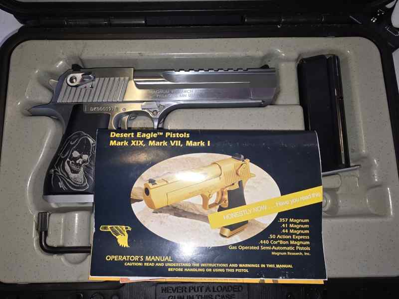 Desert Eagle 50 AE Mark XIX Polished Chrome