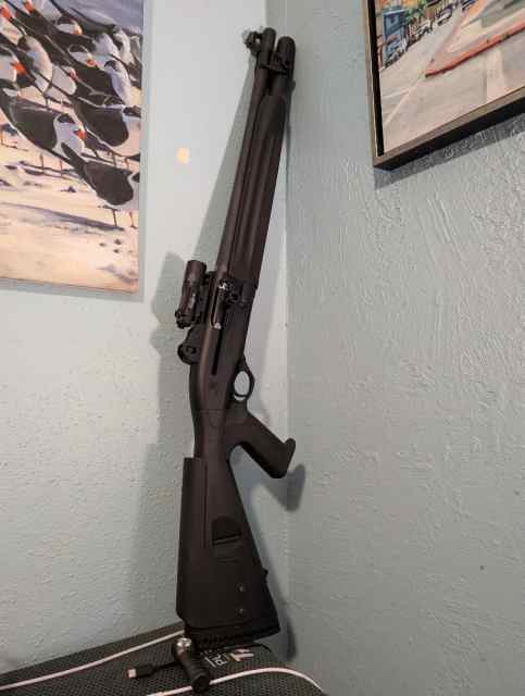 Beretta 1301 Tactical LE, full length tube, New