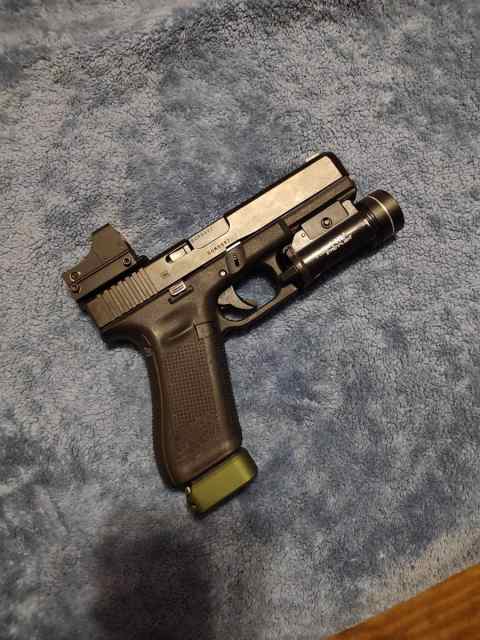 Glock 17 for sale! 
